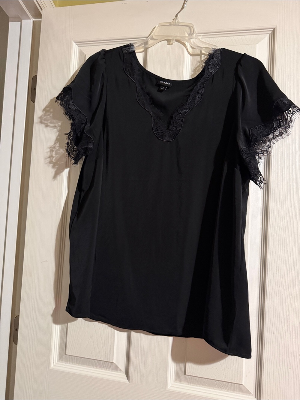 torrid size 1 Black Lace-Trim Flutter Sleeve Blouse